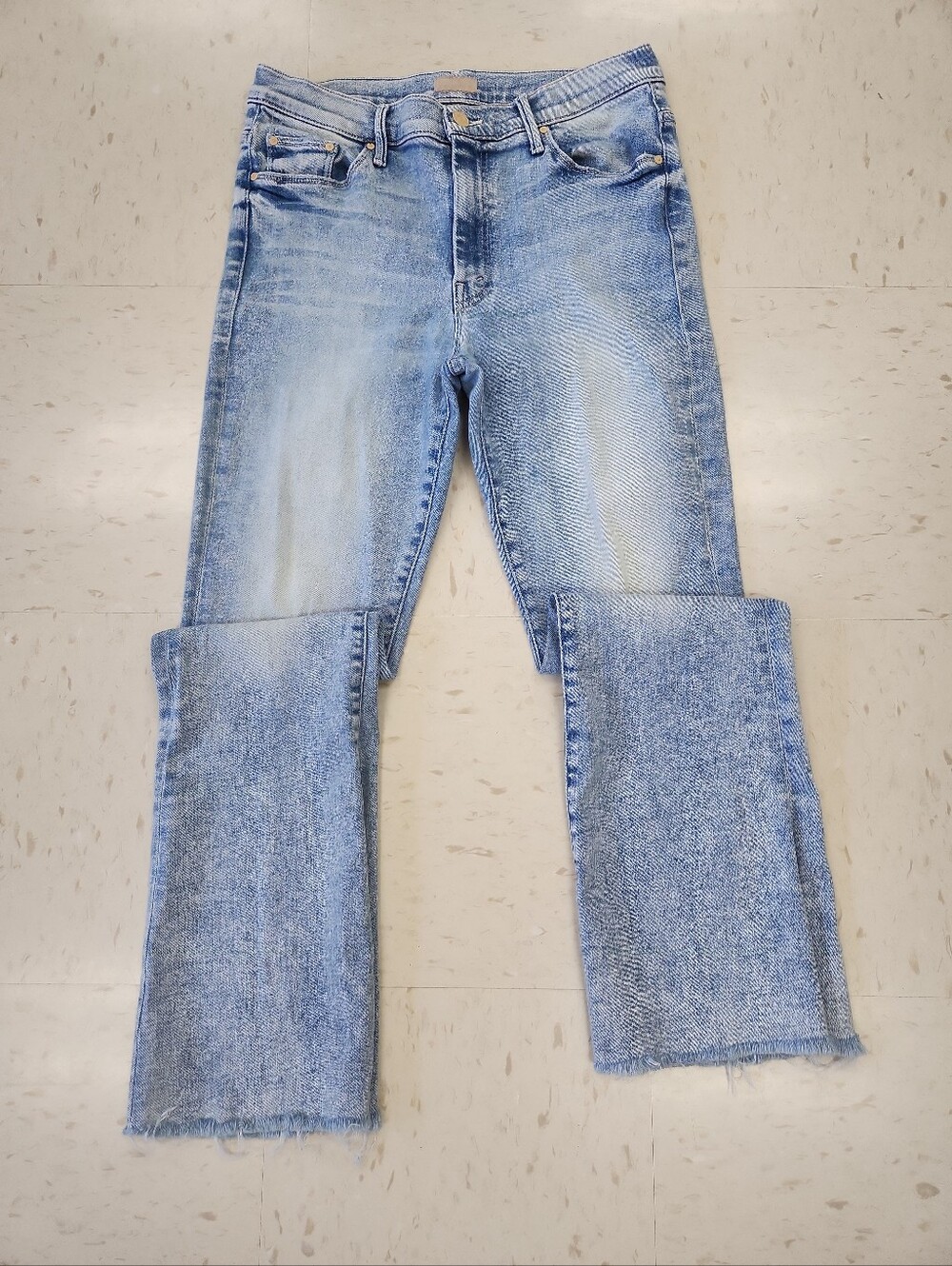 Mother Jeans The Weekender Fray Women's Size 32 High Rise Light Wash Distressed